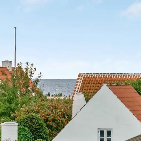 Elegant House Location *